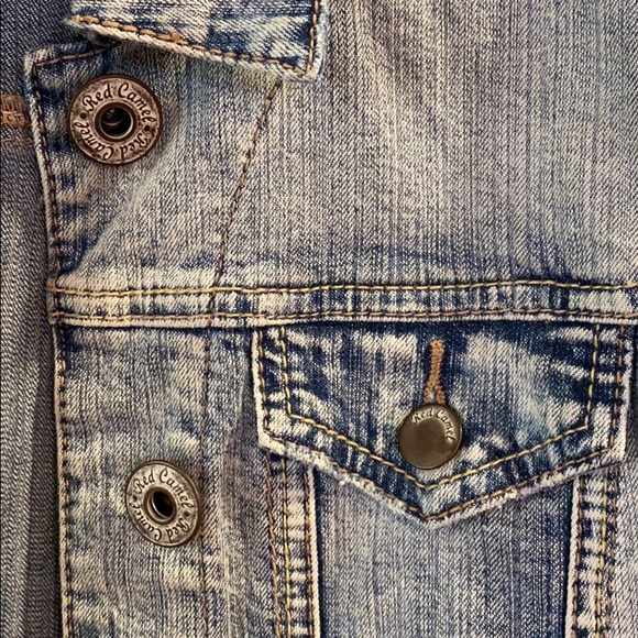 Red Camel Cropped Denim Jean Jacket - Picture 3 of 4